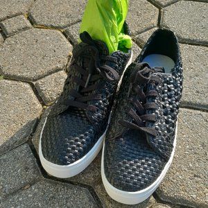 Marc Fisher Black size 8M lace-up sneakers - NEW